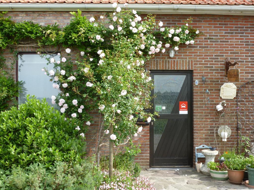 Guesthouse Kolibriehuys Nieuwkerke Exterior foto